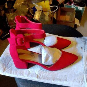 NWOT Red suede heels size 6.5